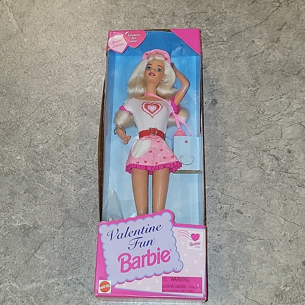 (J10) 1996 Valentine Fun Barbie
